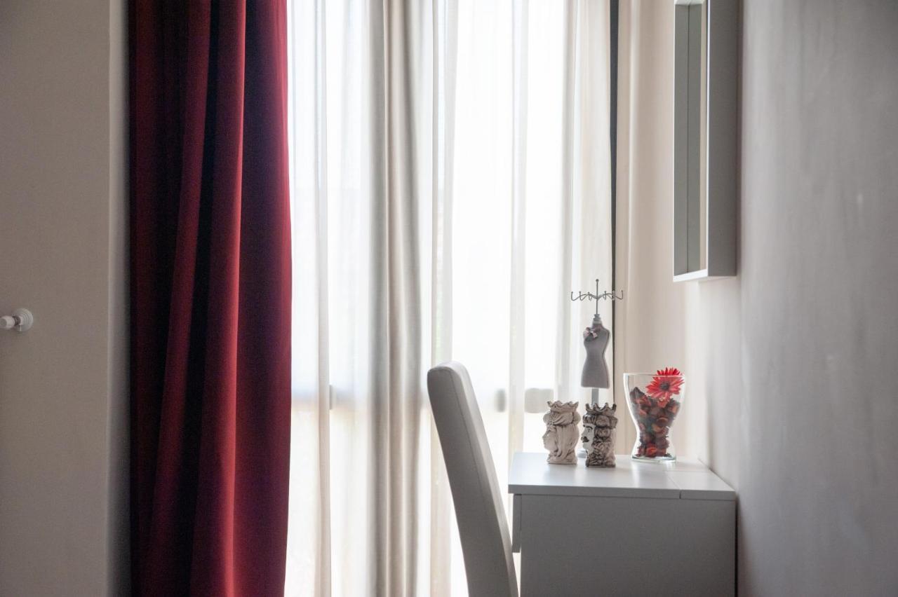 Casa Del Marchese B&B Riposto Bilik gambar