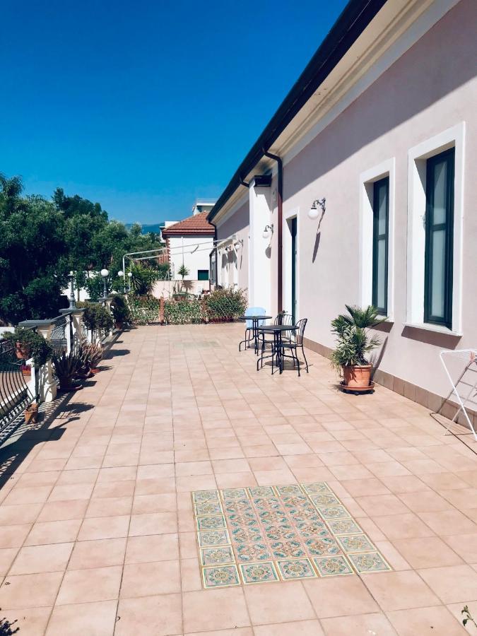 Casa Del Marchese B&B Riposto Luaran gambar
